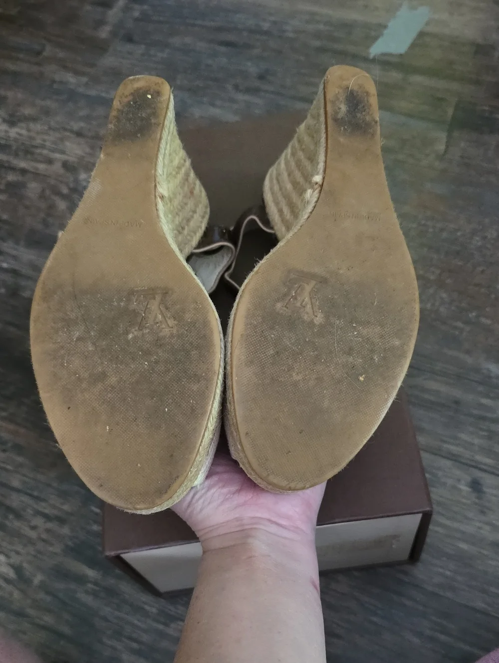Louis Vuitton Cream and Brown Peep-Toe Wedge Sandals Size 38 - Picture 4 of 11